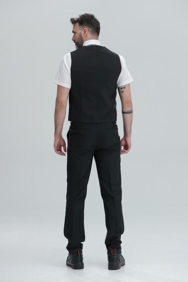 Komplet prsluk i pantalone